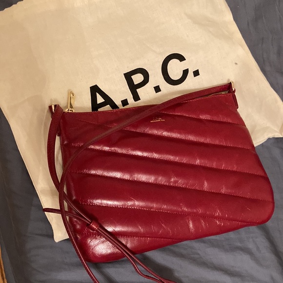 A.P.C. red shoulder bag - Picture 1 of 3